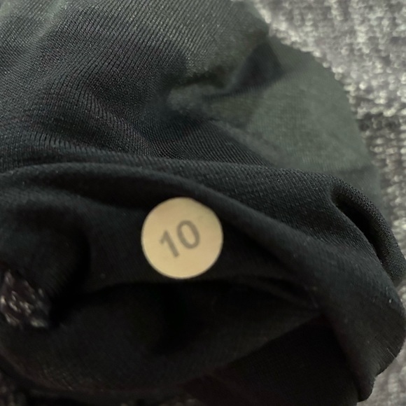 Lululemon Runderful 1/2 Zip - Picture 13 of 13
